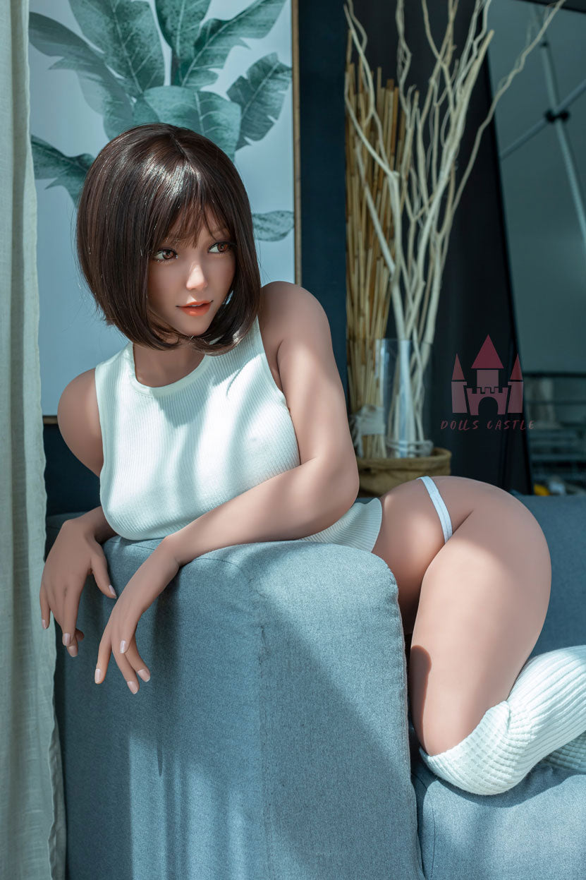 Lin: Dolls Castle Asiatische Sexpuppe