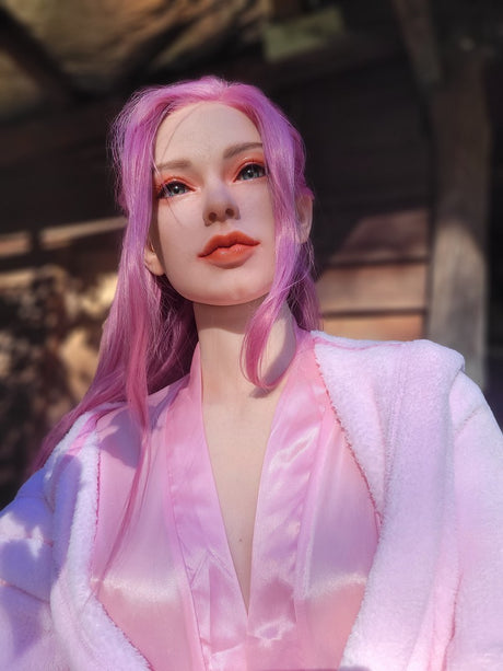 Queen: Starpery White Sex Doll