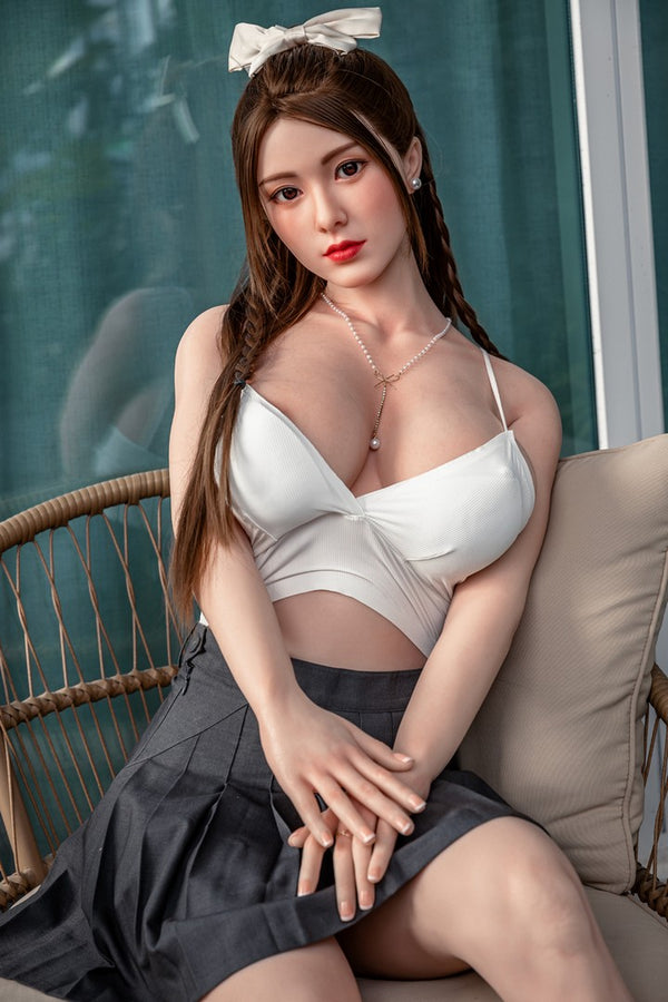 Xue V2: Starpery Asiatische Sexpuppe