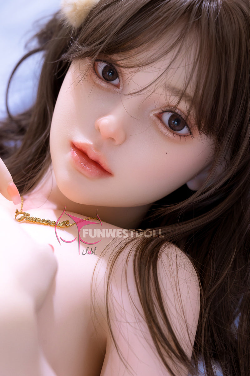 Lily : Poupée sexuelle asiatique Funwest Doll FWD086 (prête à être expédiée en Amérique du Nord)