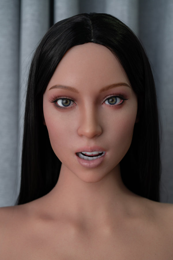 GE02_1: Zelex Latina Sex Doll (silicona completa)