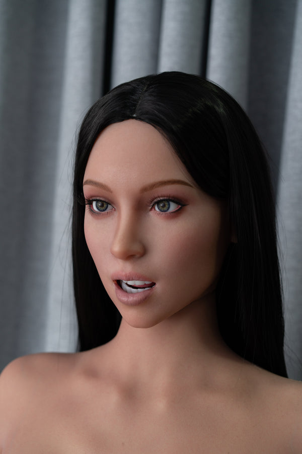 GE02_1: Zelex Latina Sex Doll (silicona completa)