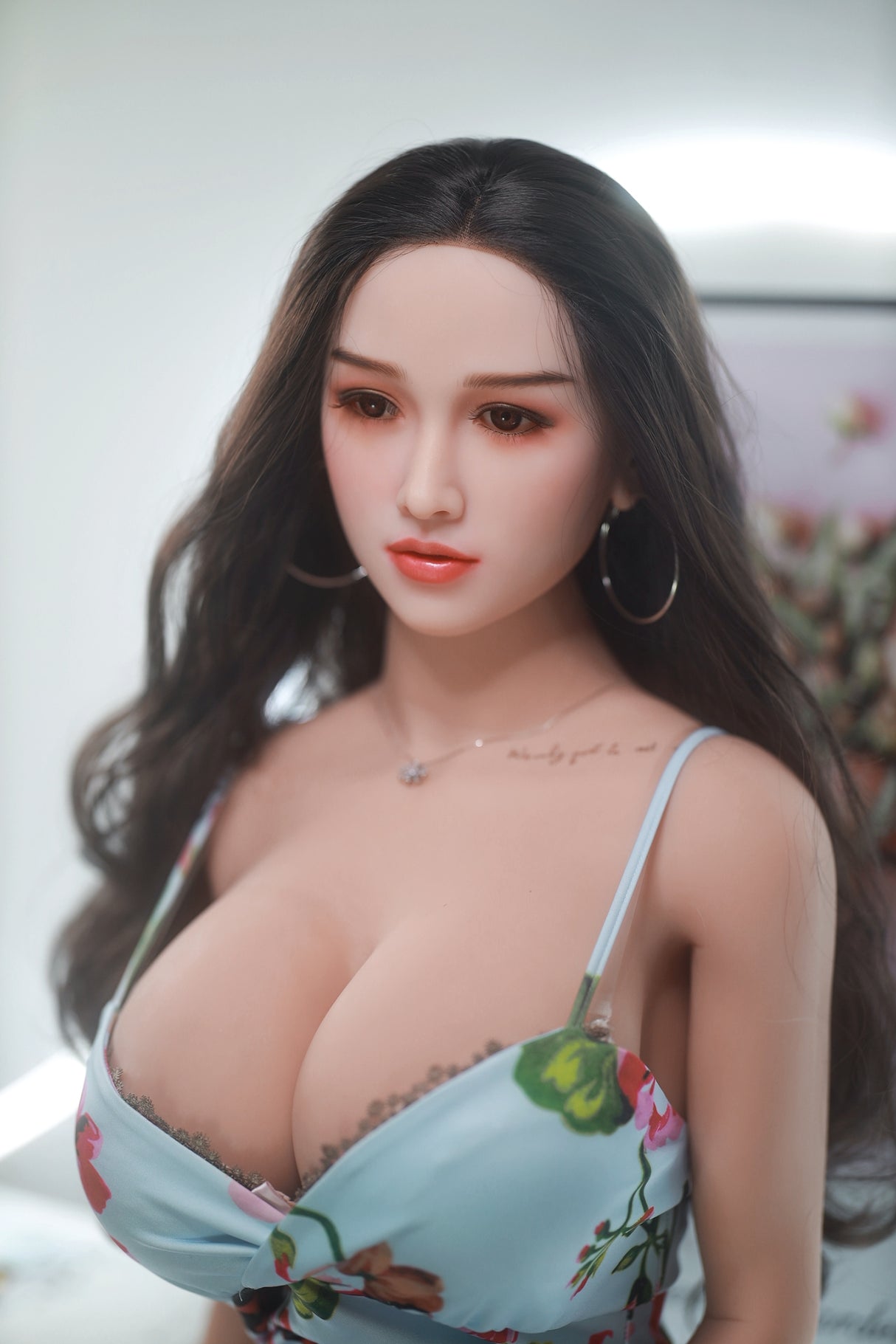 Lucy : poupée sexuelle asiatique JYDoll