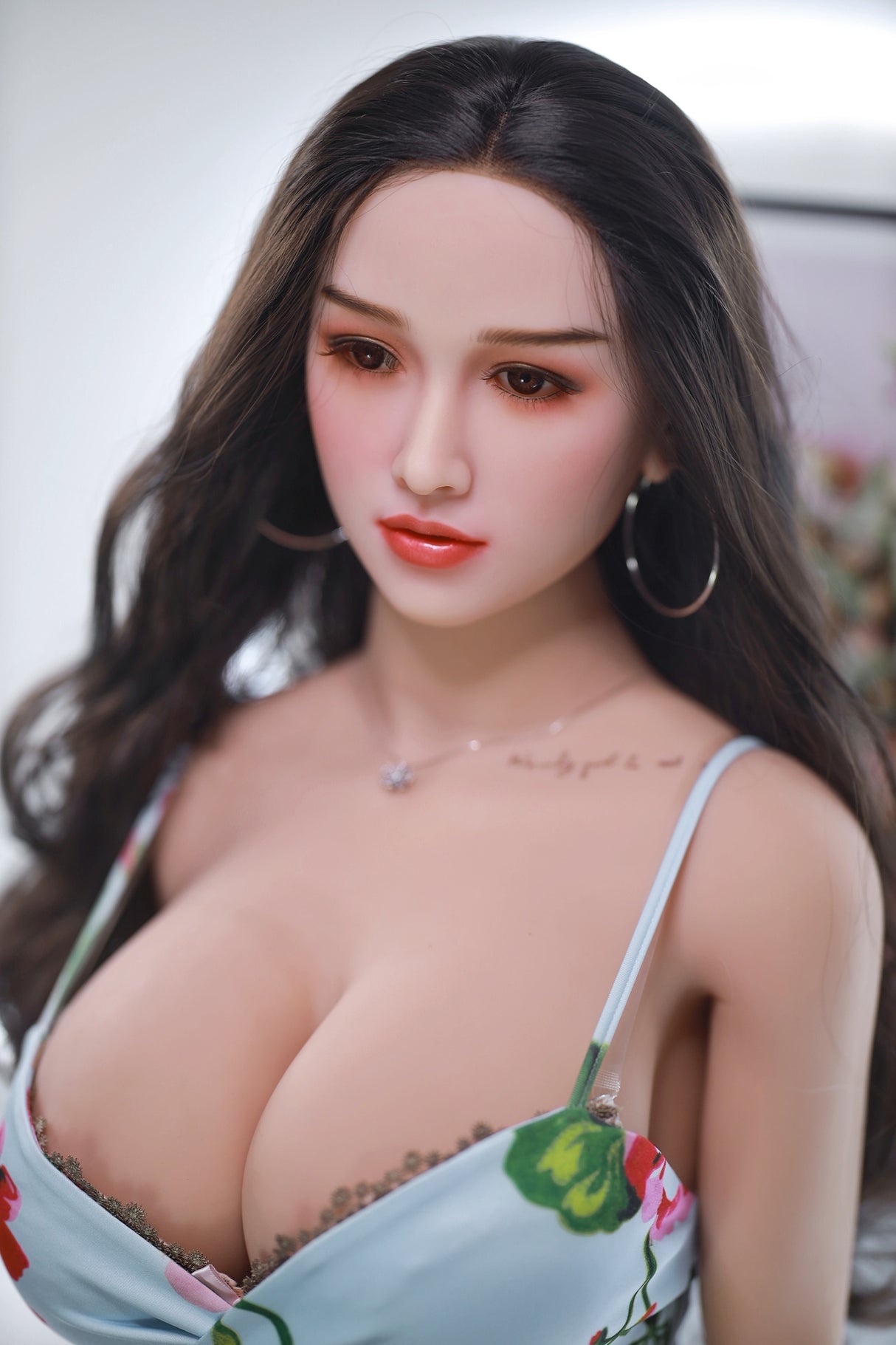 Lucy: Asiatische Sexpuppe von JYDoll