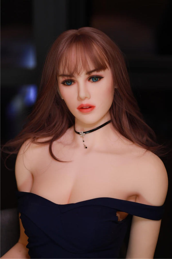 Olivia: JYDoll Latina Sexpuppe