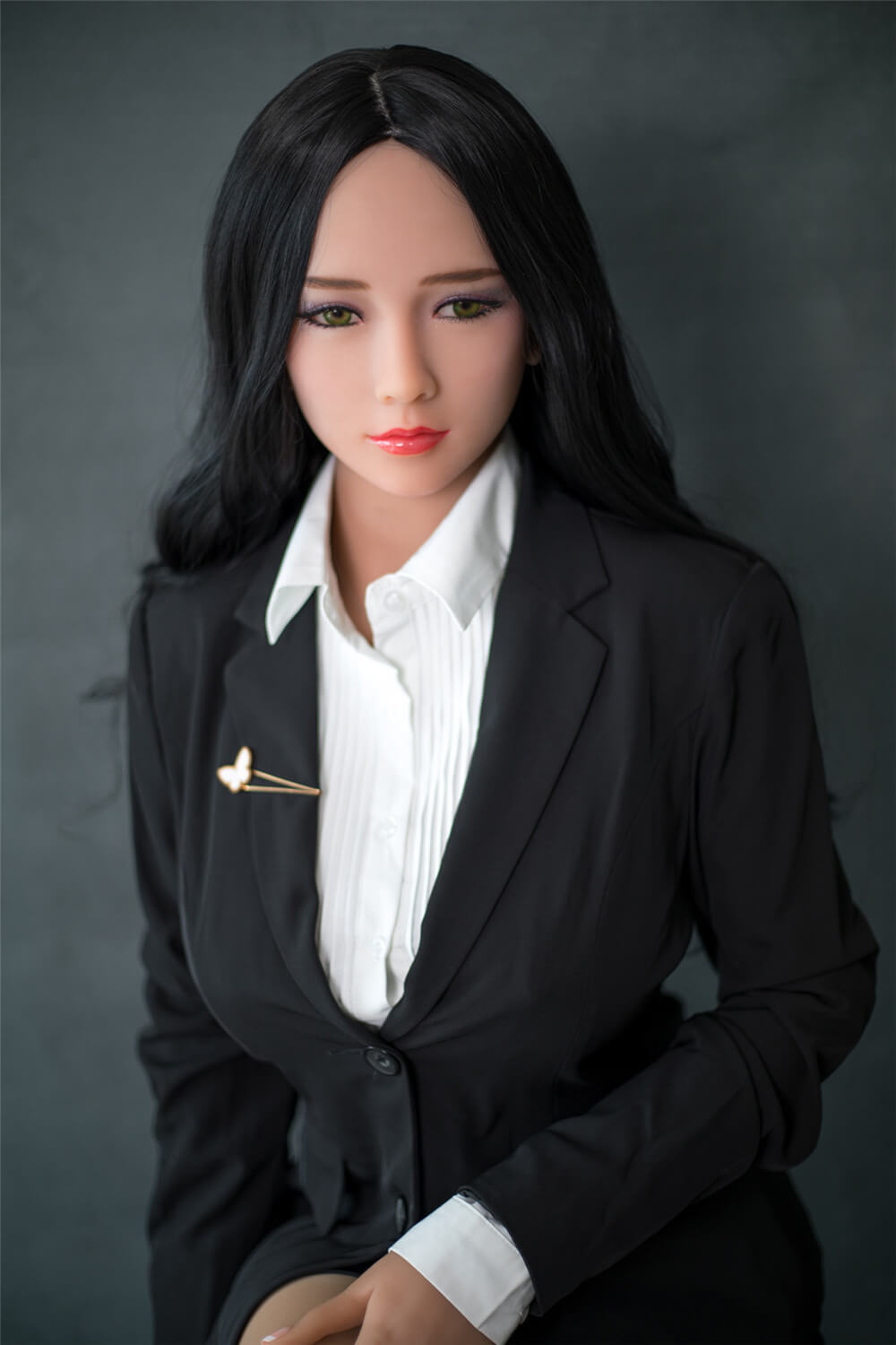 Ella: Asiatische Sexpuppe von JYDoll