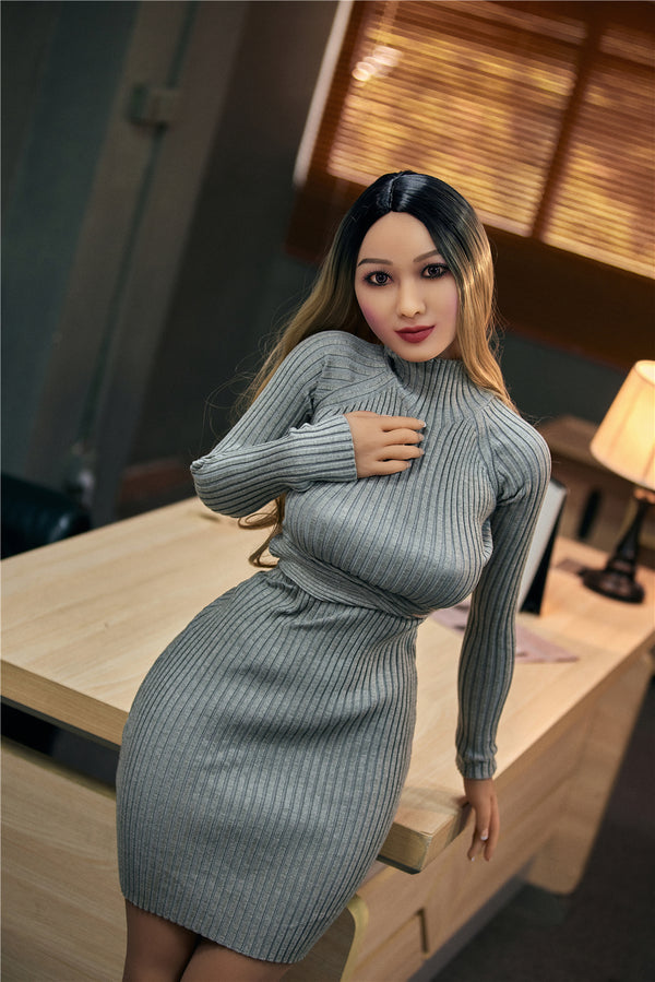 Yumiko: Irontech Asian Sex Puppe