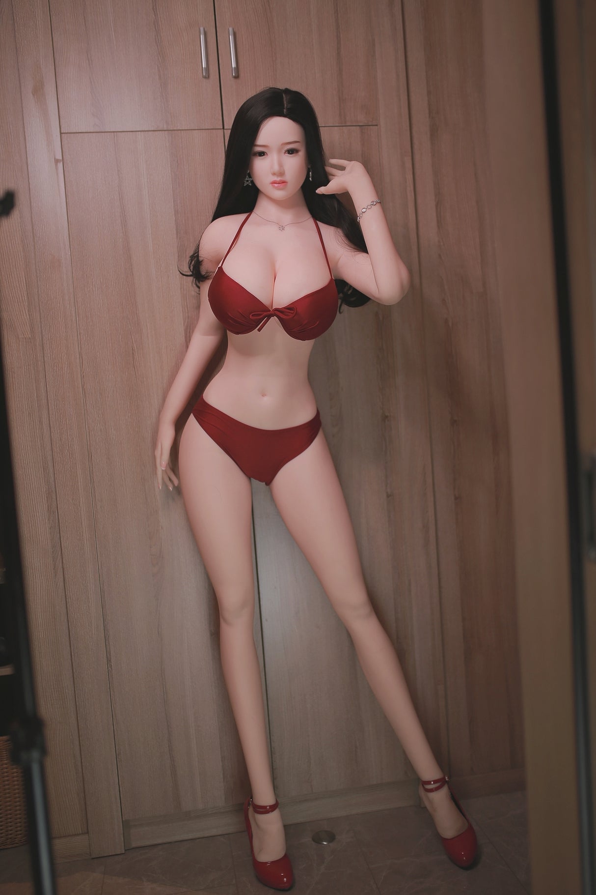 Parlcia: Asiatische Sexpuppe JYDoll