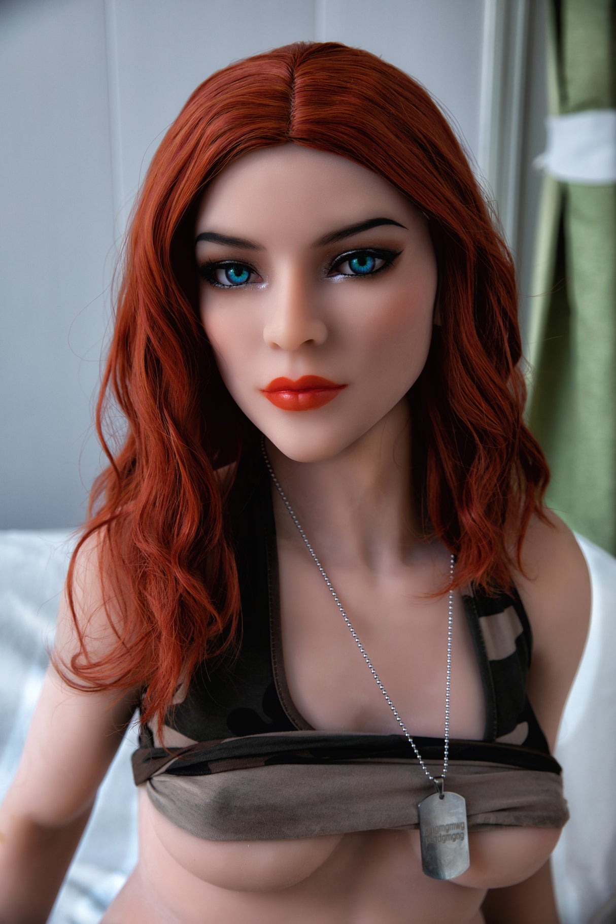 Vivian : HR DOLL Poupée sexuelle rousse