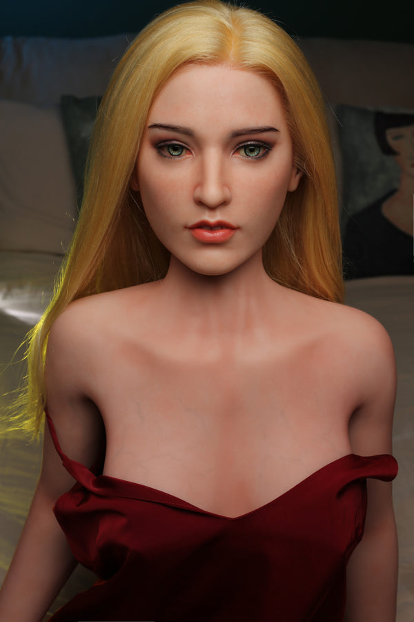 Bella: Starpery Blanche Sex Doll (silicone complet)