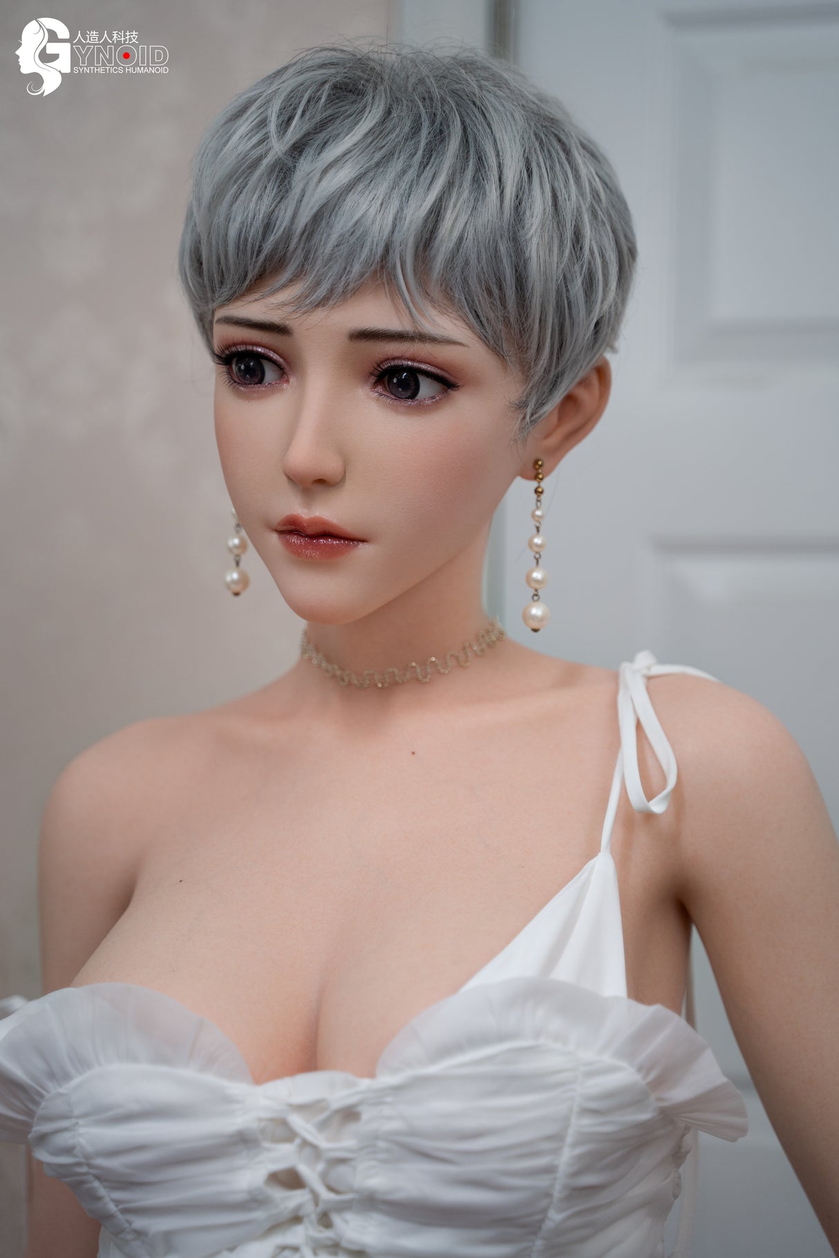 Ariana: Gynoid Doll, asiatische Sexpuppe (vollständig aus Silikon)