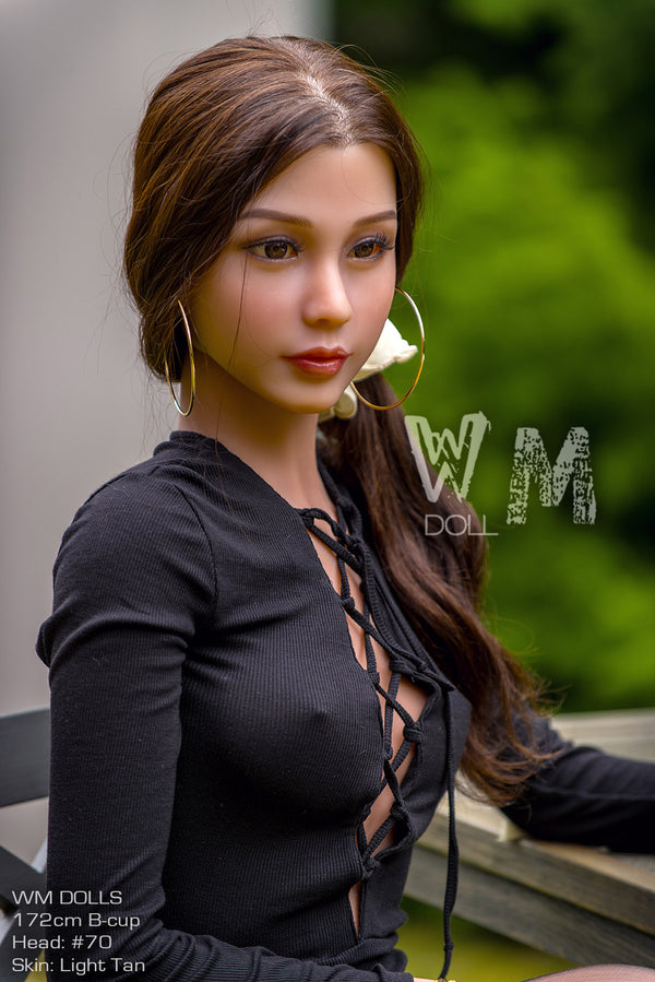 Naomi: Asiatische Sexpuppe von WM