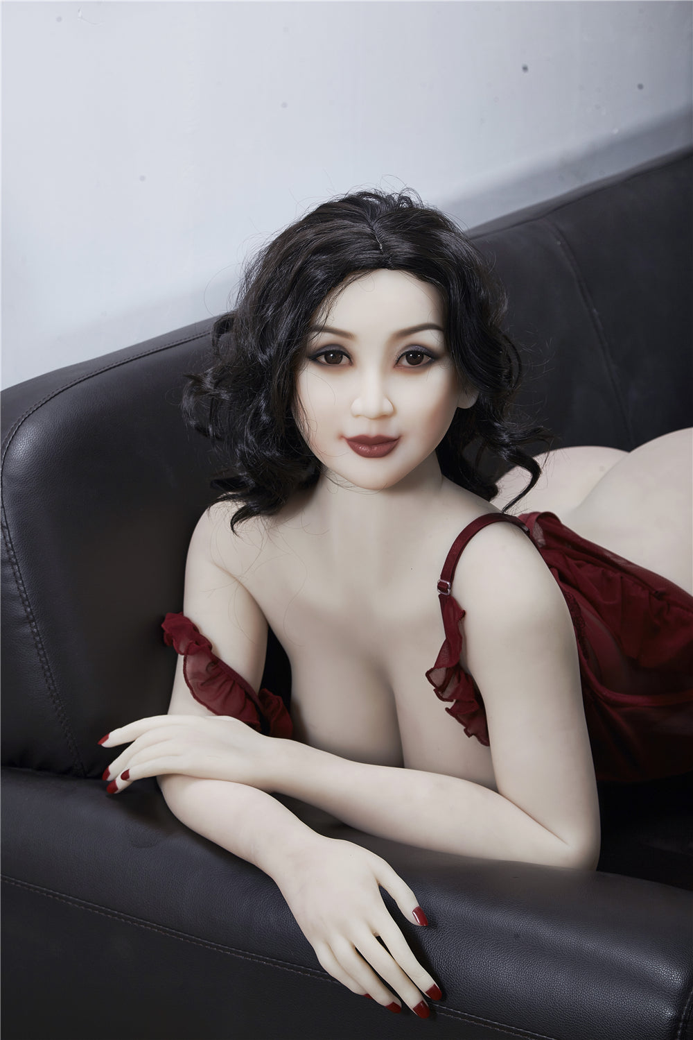 Xiu: Asiatische Sexpuppe von Irontech