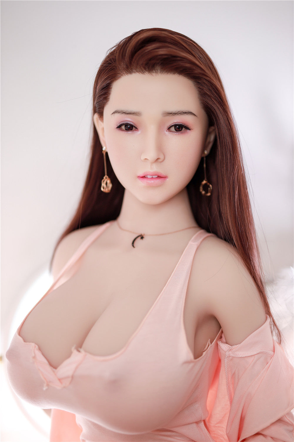 Jao (tête en silicone) : poupée sexuelle asiatique JYDoll