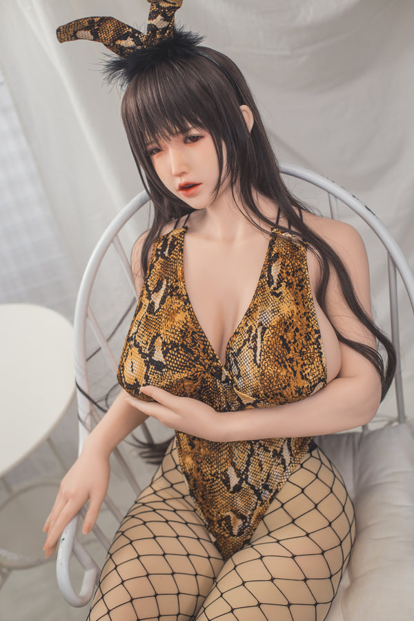 Naomi: Asiatische Sexpuppe von SANHUI (Vollsilikon)