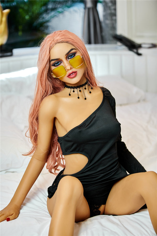 Selina: Irontech White Sex Doll