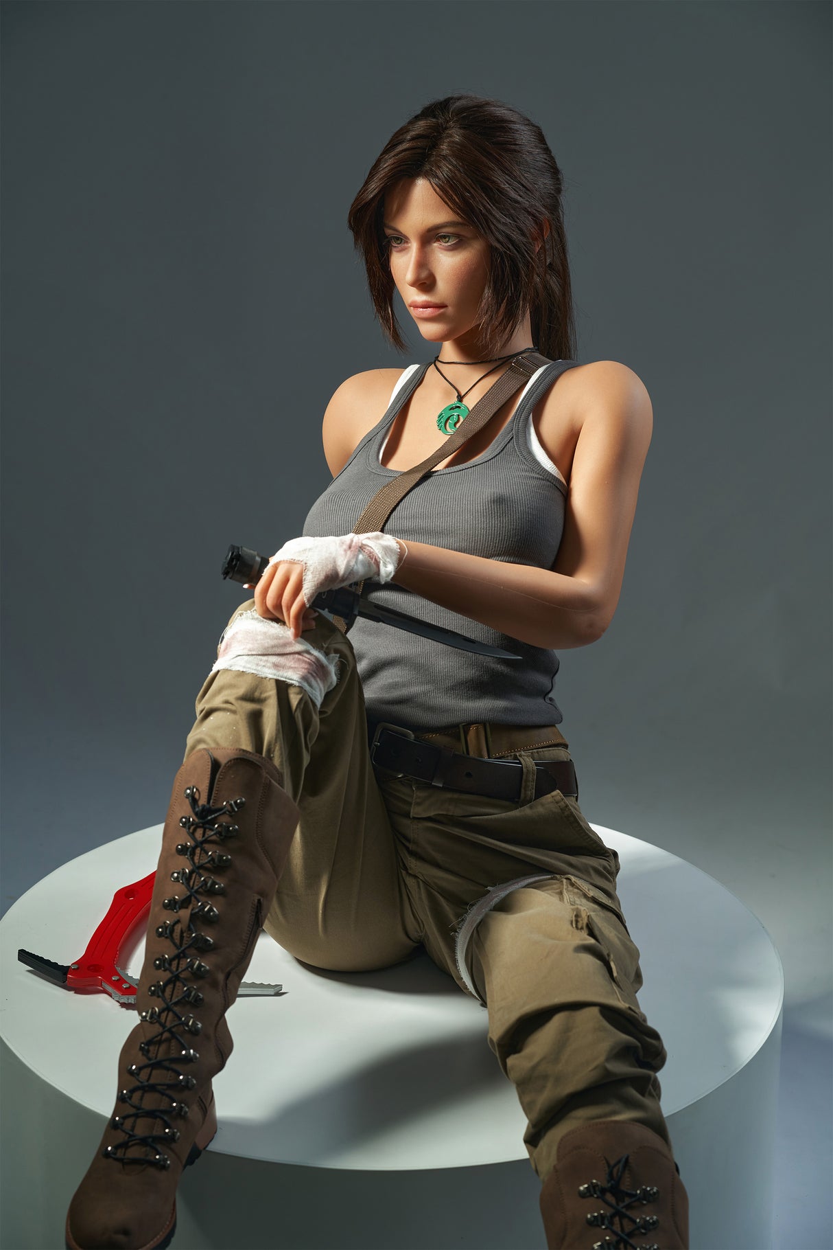 Lara Croft V1 (Vollsilikon): Game Lady Weiße Sexpuppe (Lady-7)