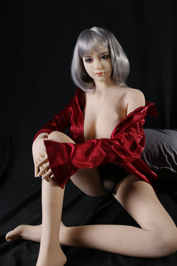 Akira: Qita Doll, asiatische Sexpuppe