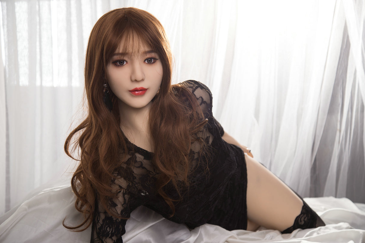 Xuan : Poupée sexuelle asiatique Qita Doll