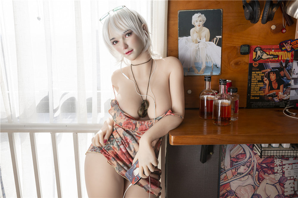 Ava : Poupée sexuelle blanche JYDoll (entièrement en silicone)