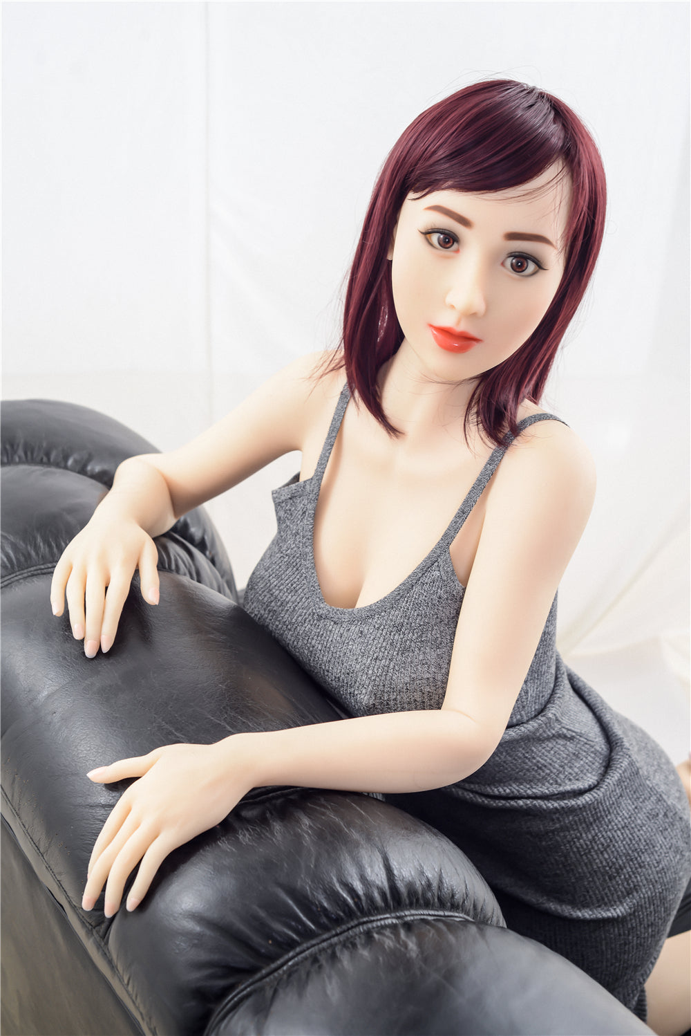 Jennifer: Asiatische Sexpuppe von Irontech