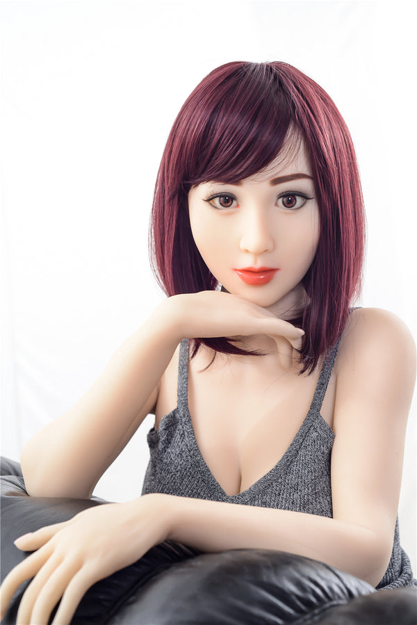 Jennifer: Asiatische Sexpuppe von Irontech