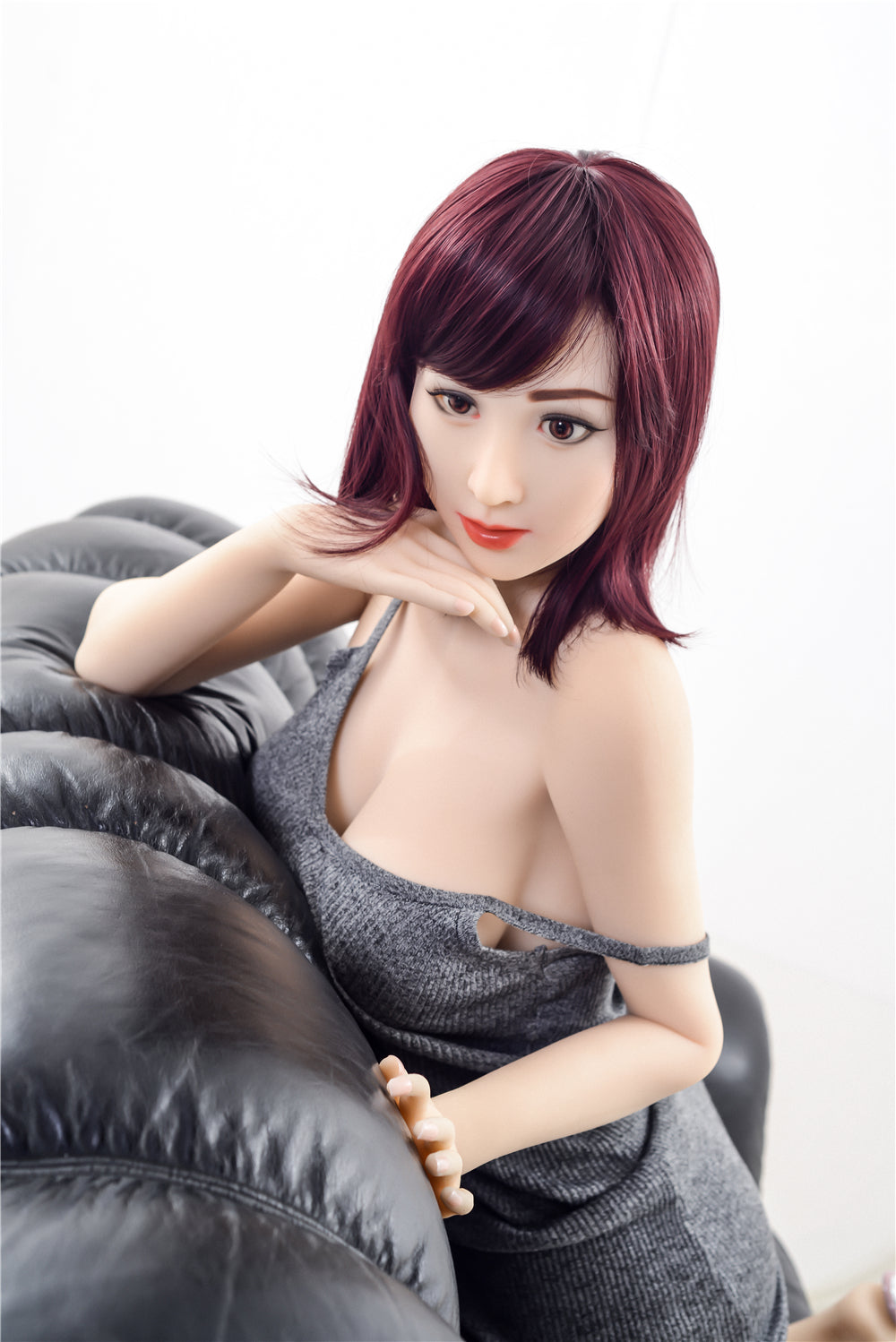 Jennifer: Asiatische Sexpuppe von Irontech