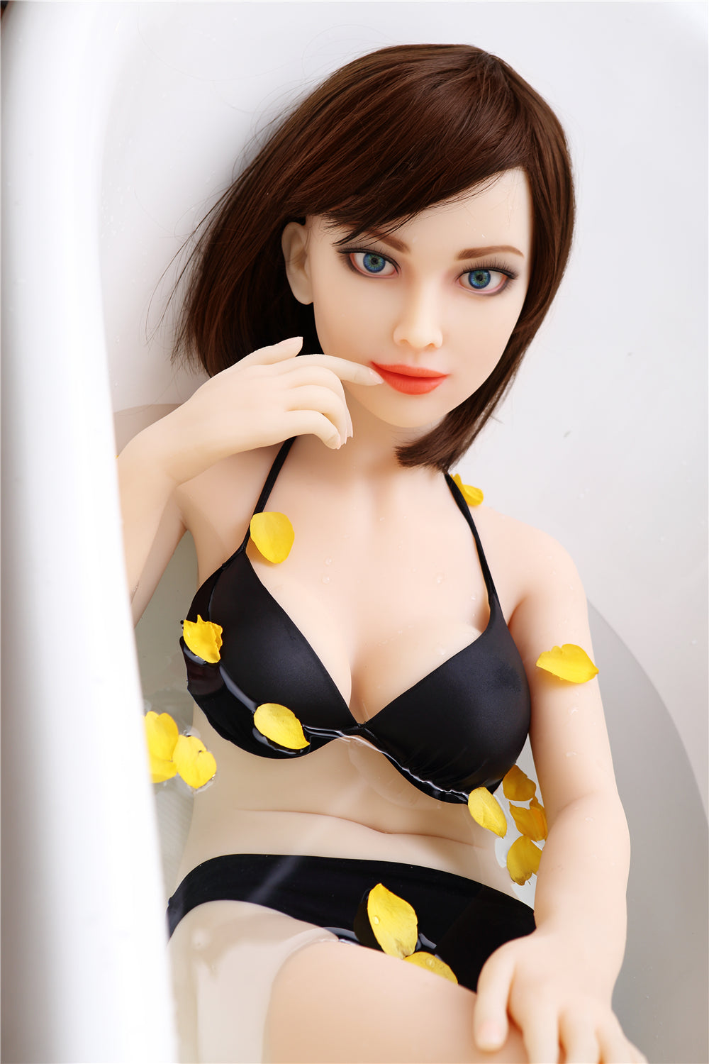 Hellen: Irontech Asian Sex Doll